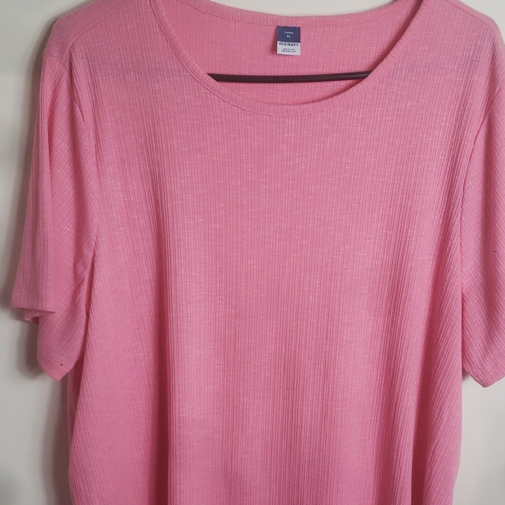 Women’s Old Navy Vibrant Pink Short Sleeve Top Shirt